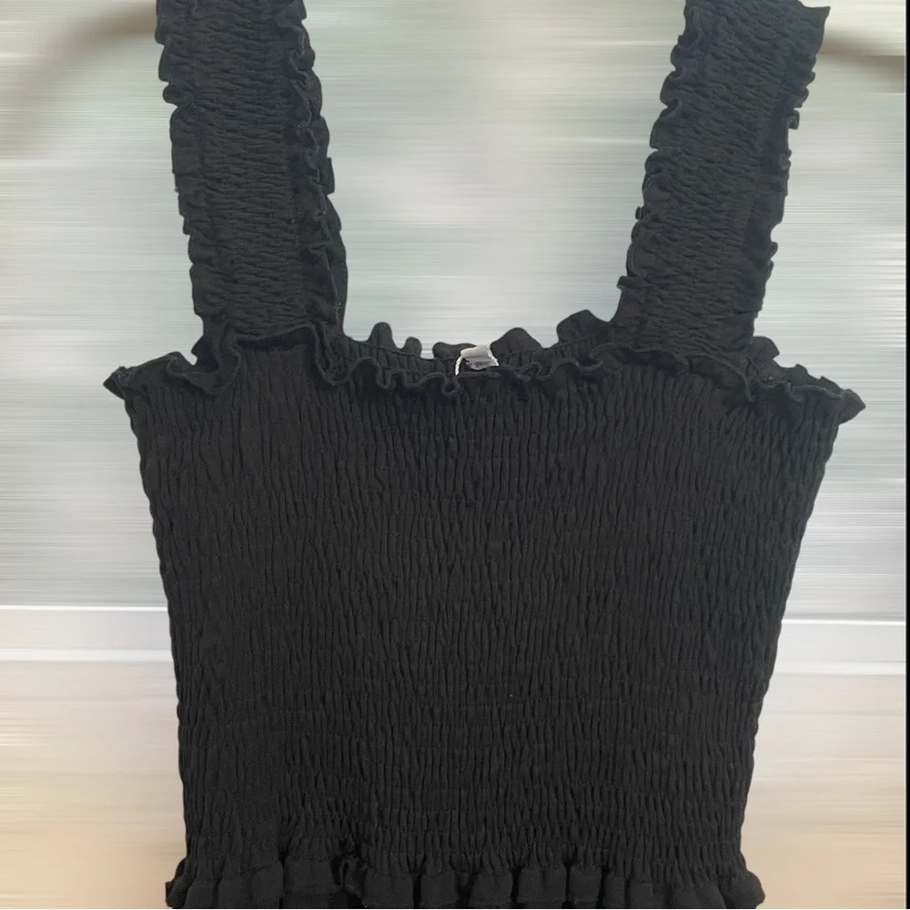 Black Sleeveless Romper - Picture 2 of 11
